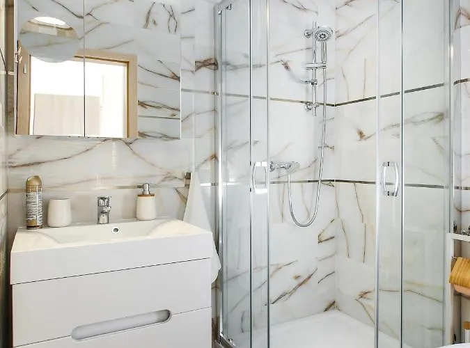 Sirenis 特罗吉尔