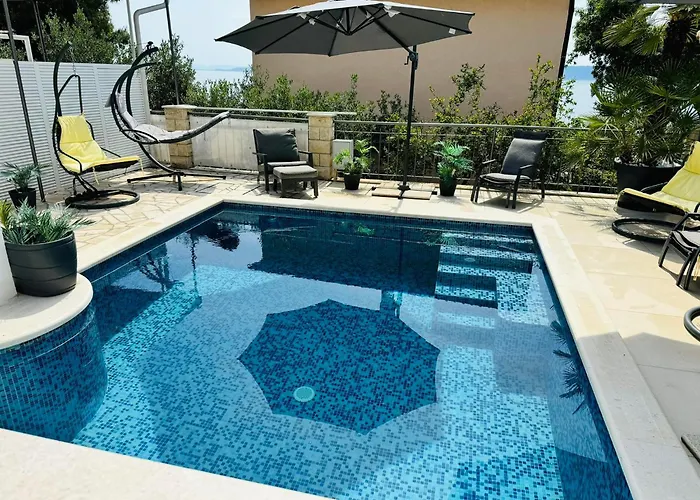 Sirenis * 特罗吉尔