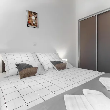 Apartament Sirenis