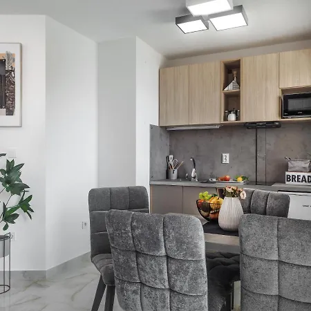 Apartament Sirenis *