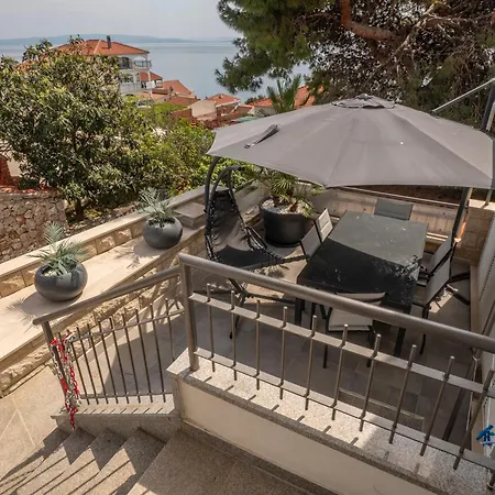 Apartment Sirenis
