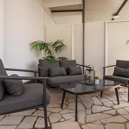 Apartment Sirenis