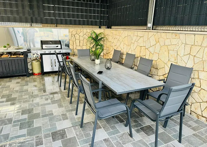 Apartment Sirenis *